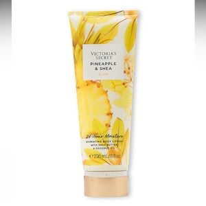 2 for $20 💋 VS Natural Beauty Hydrating Body Lotion